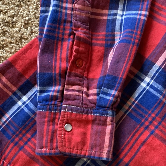 KUHL Women's Plaid Button-Up shirt - Picture 5 of 11
